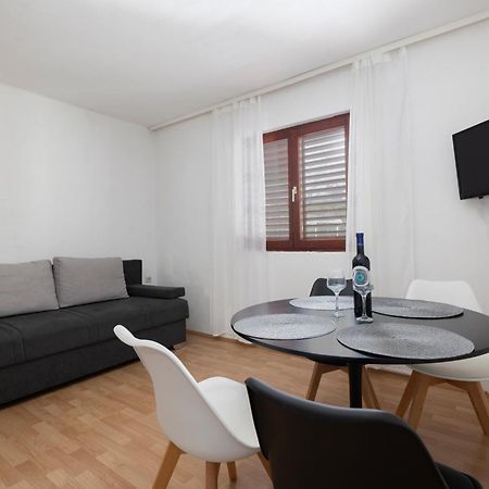 Apartments Family Roso Promajna Esterno foto